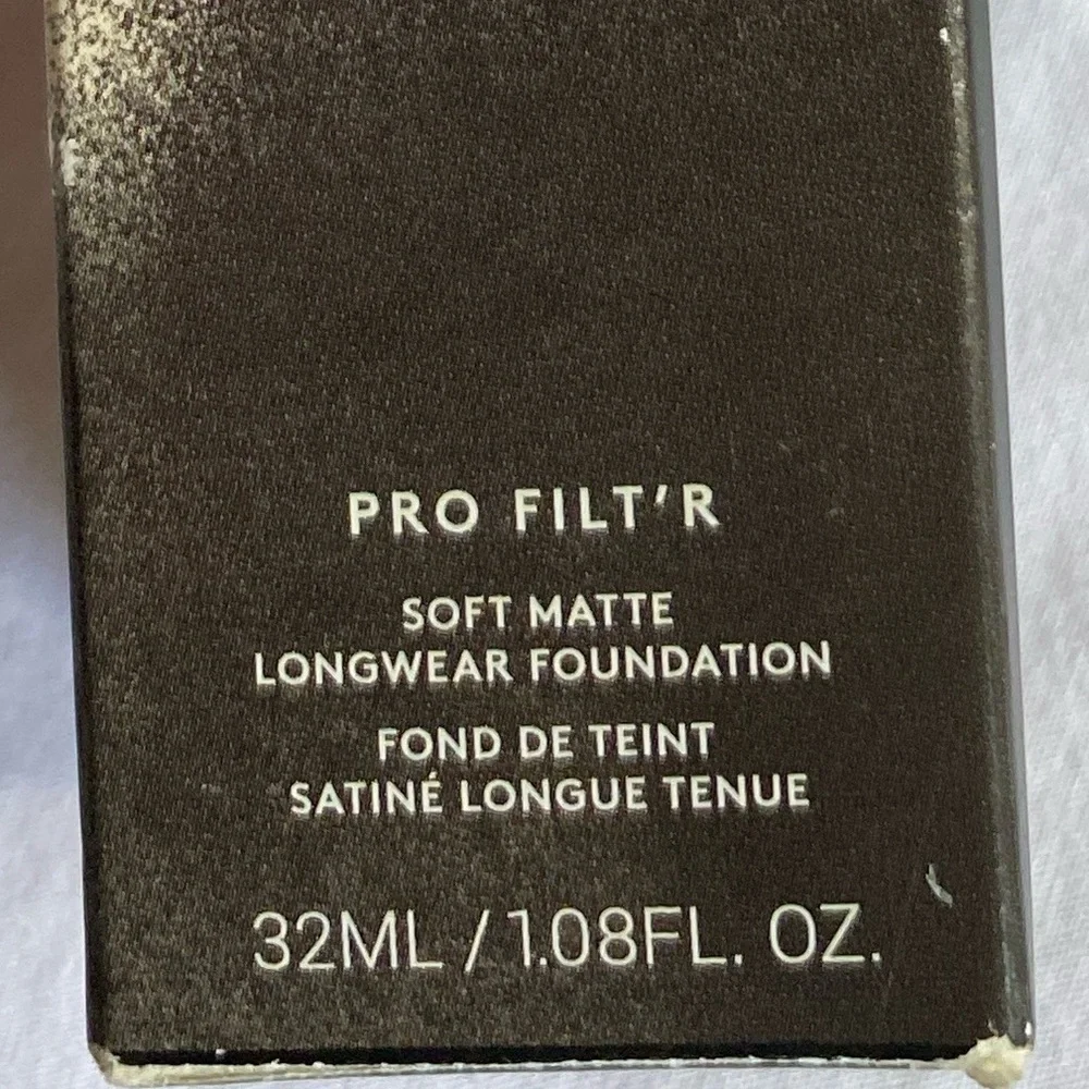 Fenty Beauty Pro Filt’rSoft Matte Foundation in 485